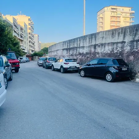 Lendi شقة فلورا